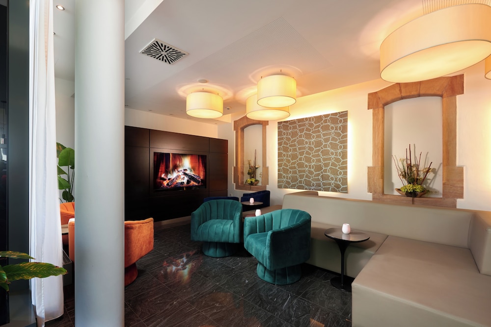 Novina Hotel Tillypark 50/71