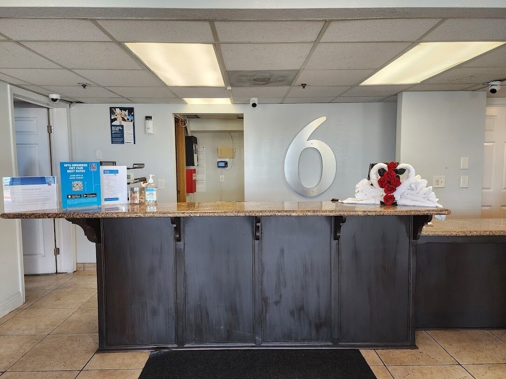 Lobby at Studio6 Sacramento, CA - Natomas & SMF Airport, SACRAMENTO - CA