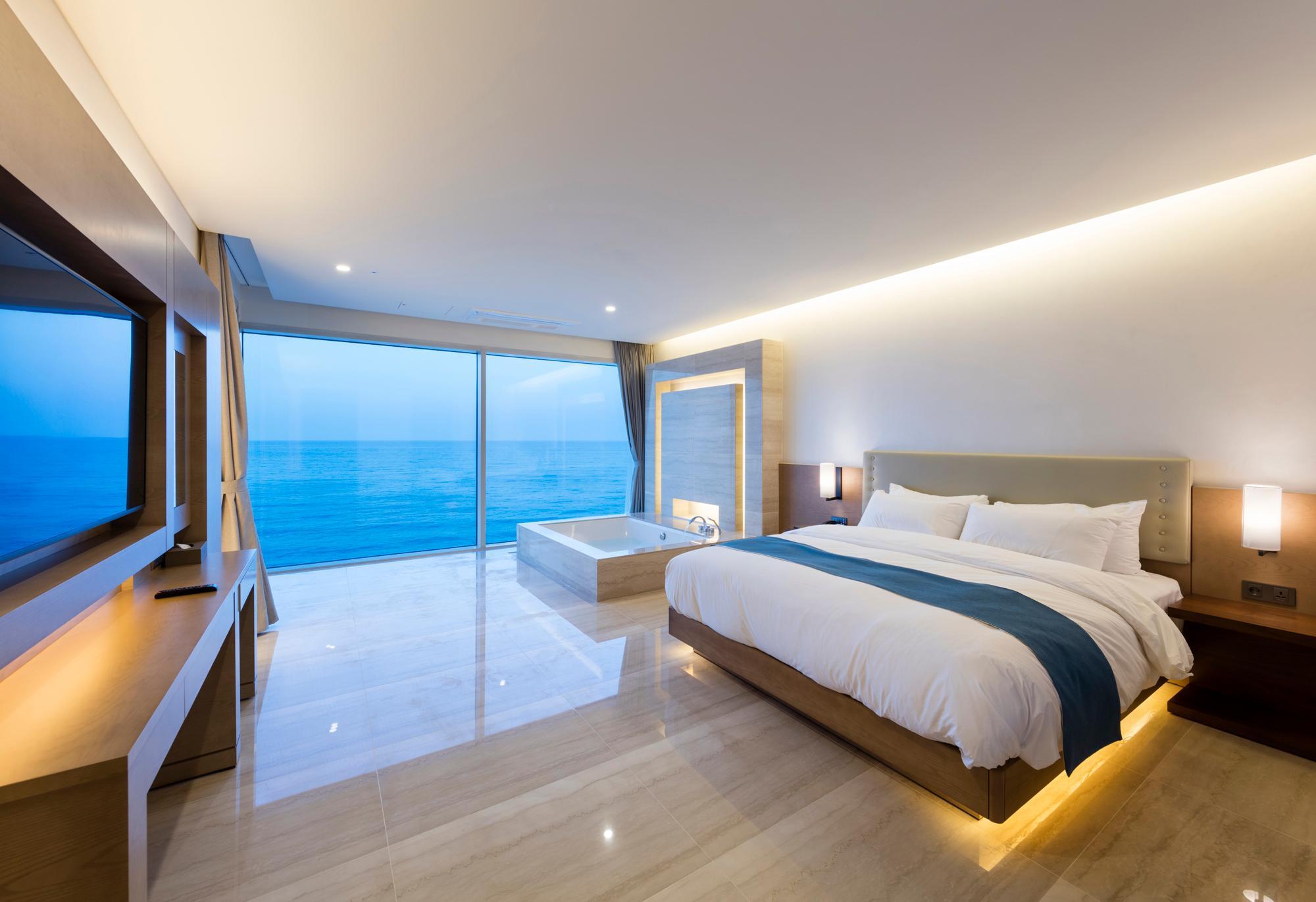 Cruise, Beach, Superior, Suite, Villa, 2 King Beds, with Pool
