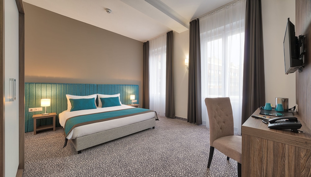 Arcadia Hotel Budapest 6/29