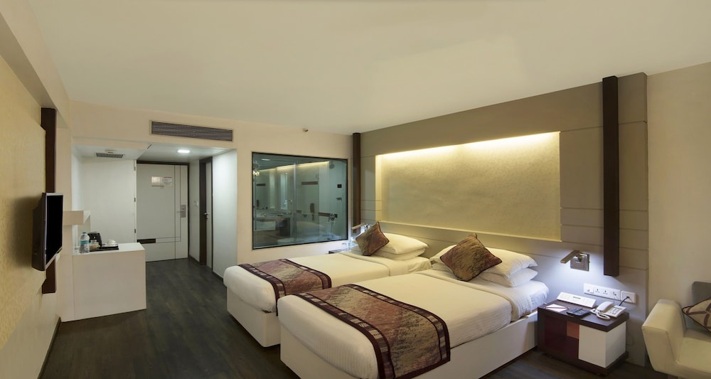 Sayaji Hotel 14/69