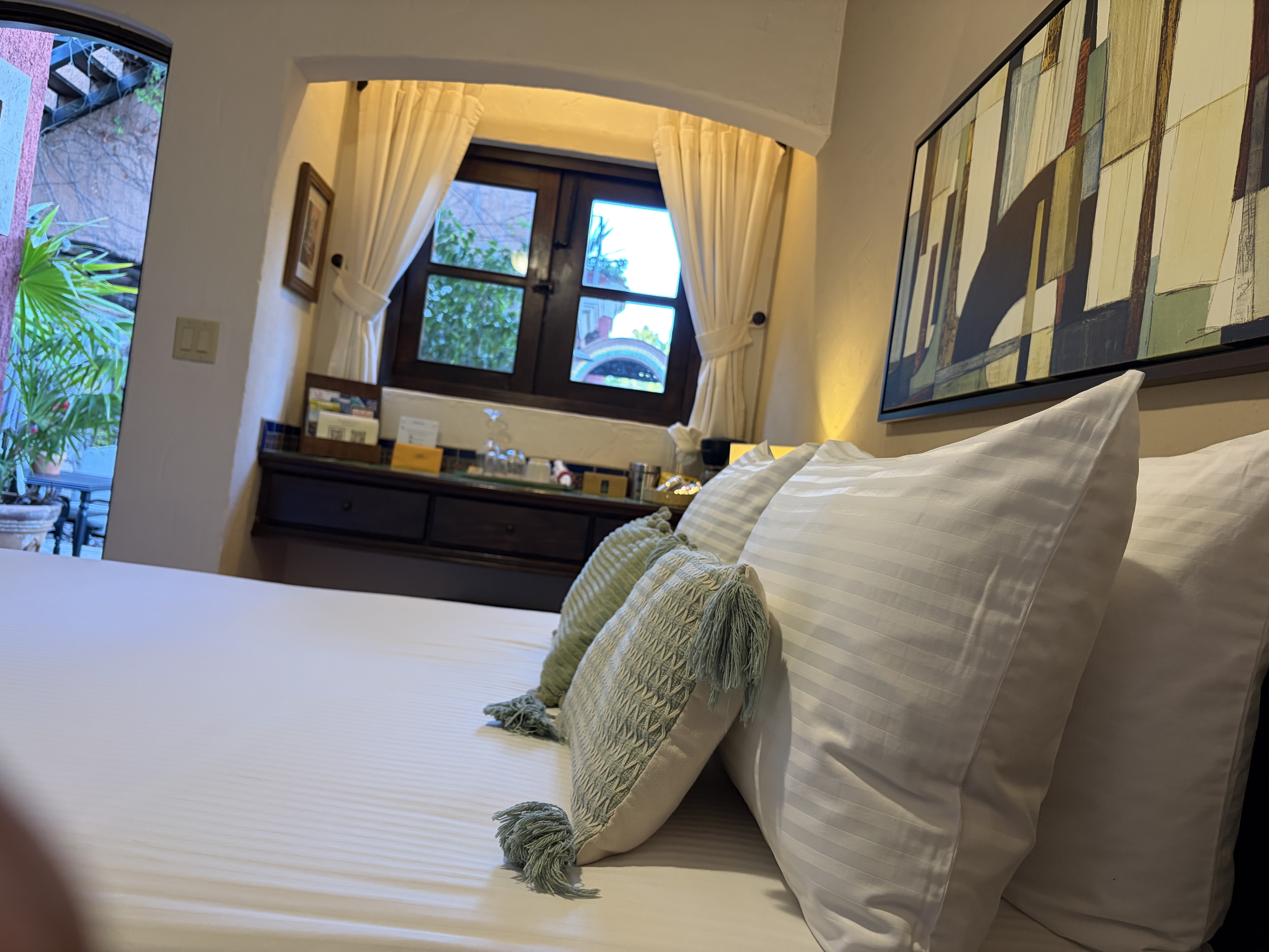غرفة بسرير كوين، Posada Del Cortes Hotel 5/10