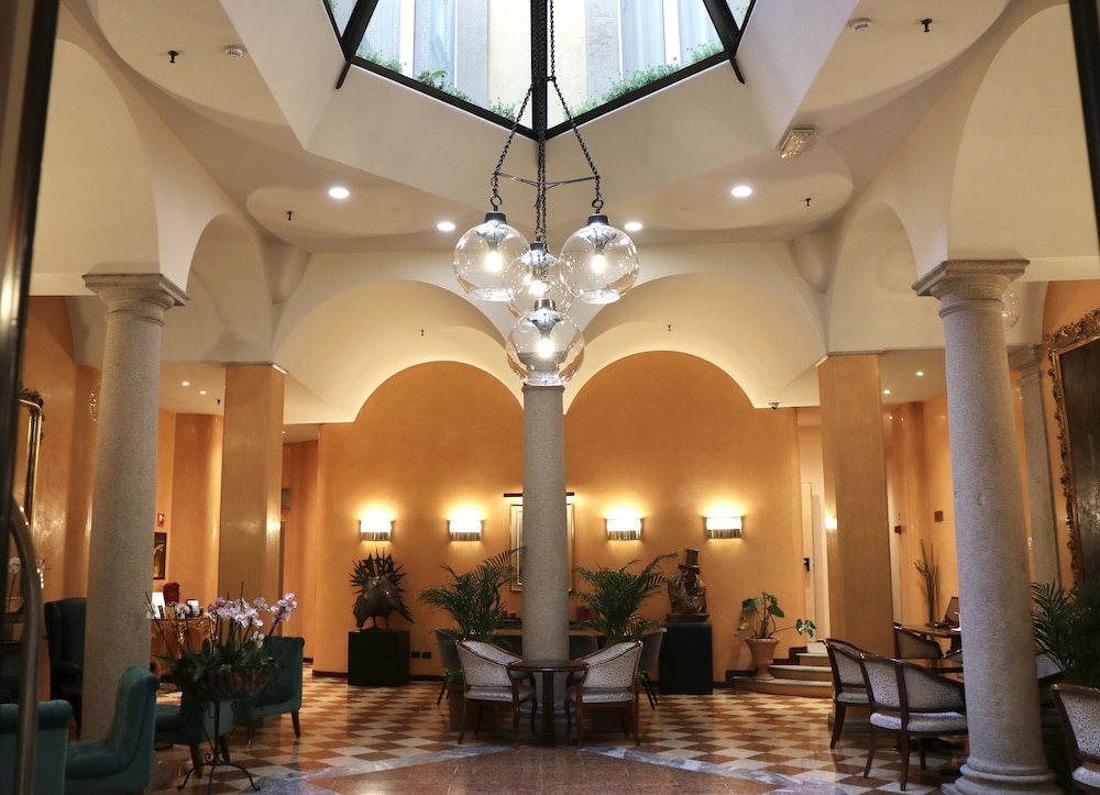 Hotel Regina Milano 7/55