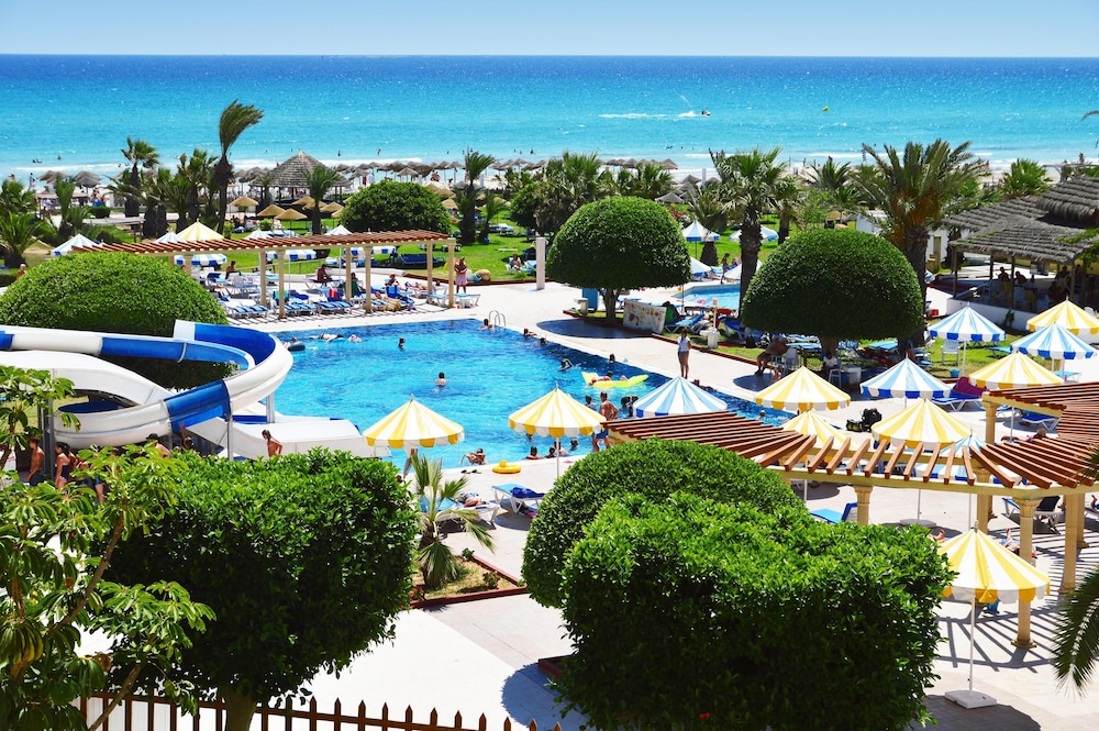 Thapsus Beach Resort 28/48