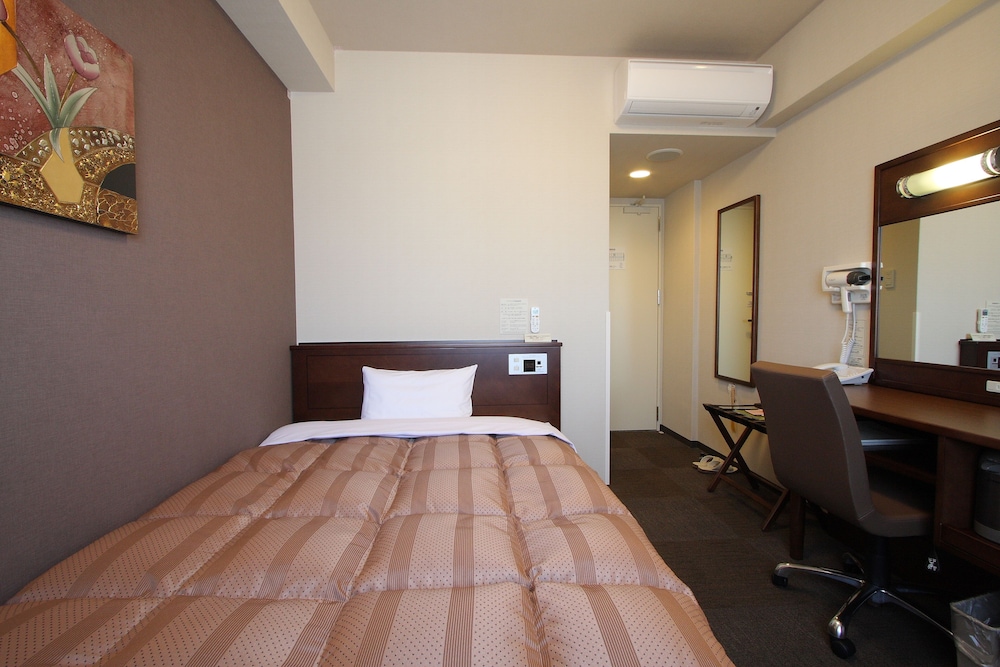 Hotel Route Inn Saijo 10/60
