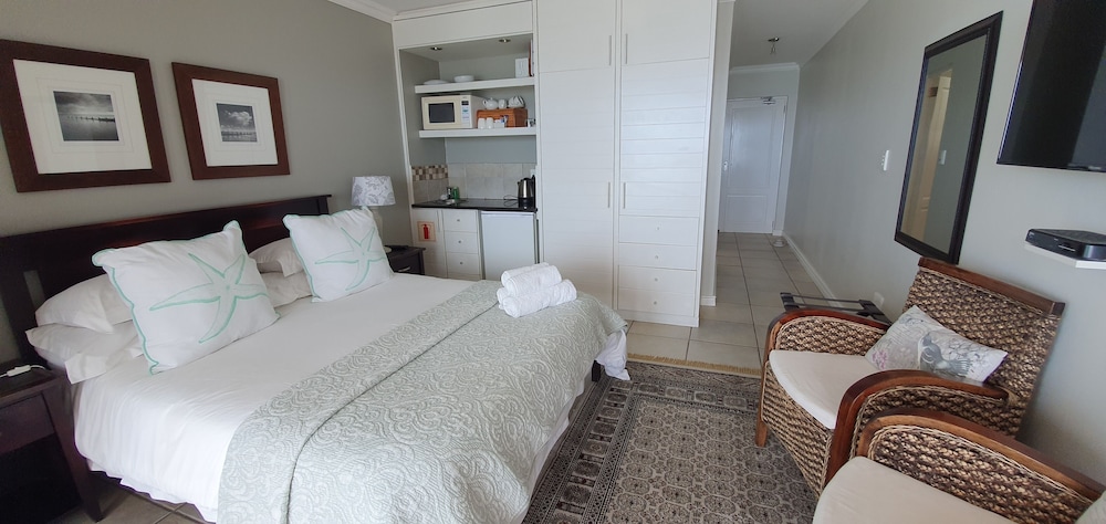 Brenton On Rocks Luxury Guest House 18/97