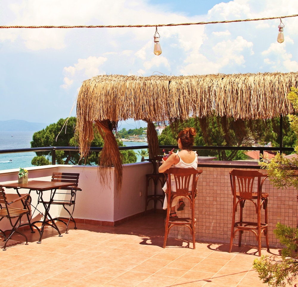 Rosy Suites Hotel 36/50
