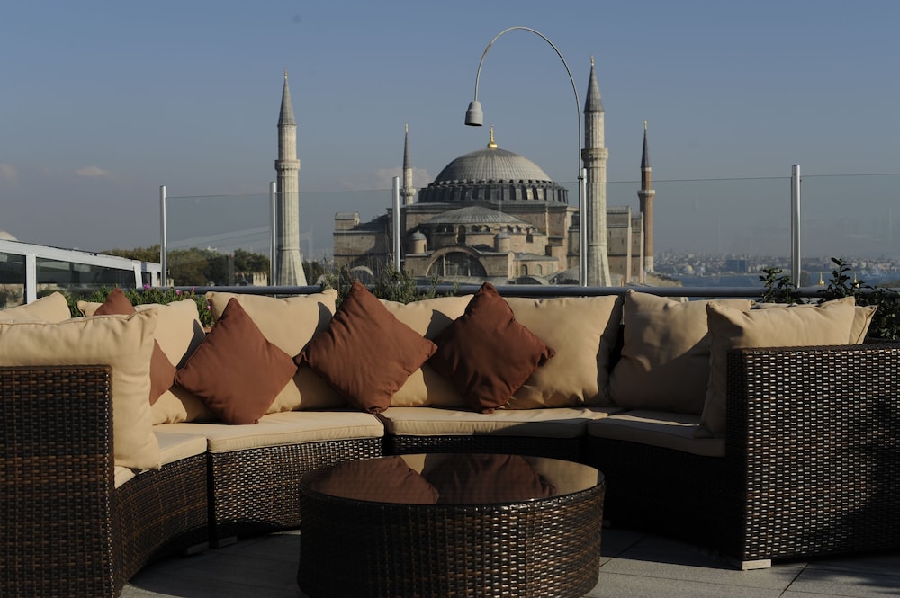 Adamar Hotel Special Category 30/66