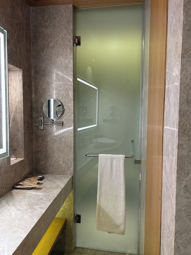 Hotel Grand Imperia 36/37