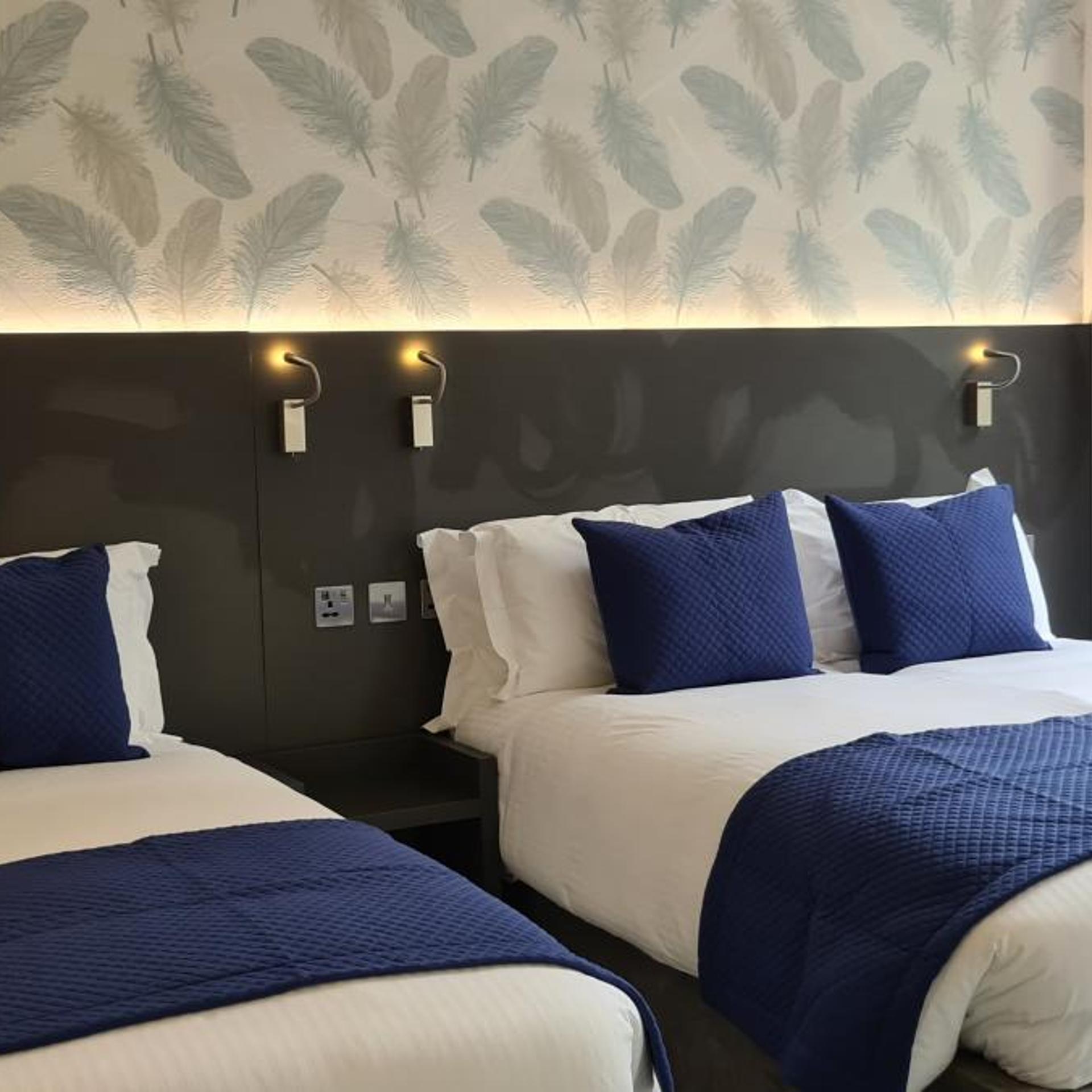 غرفة ديلوكس عائلية، Commodore Hotel London 4/9