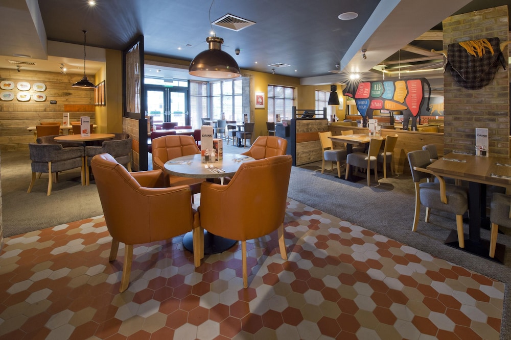 Premier Inn Ware 53/64