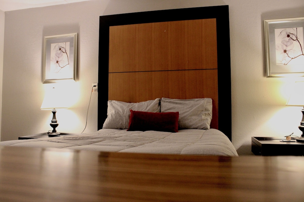 APM Inn & Suites 48/54