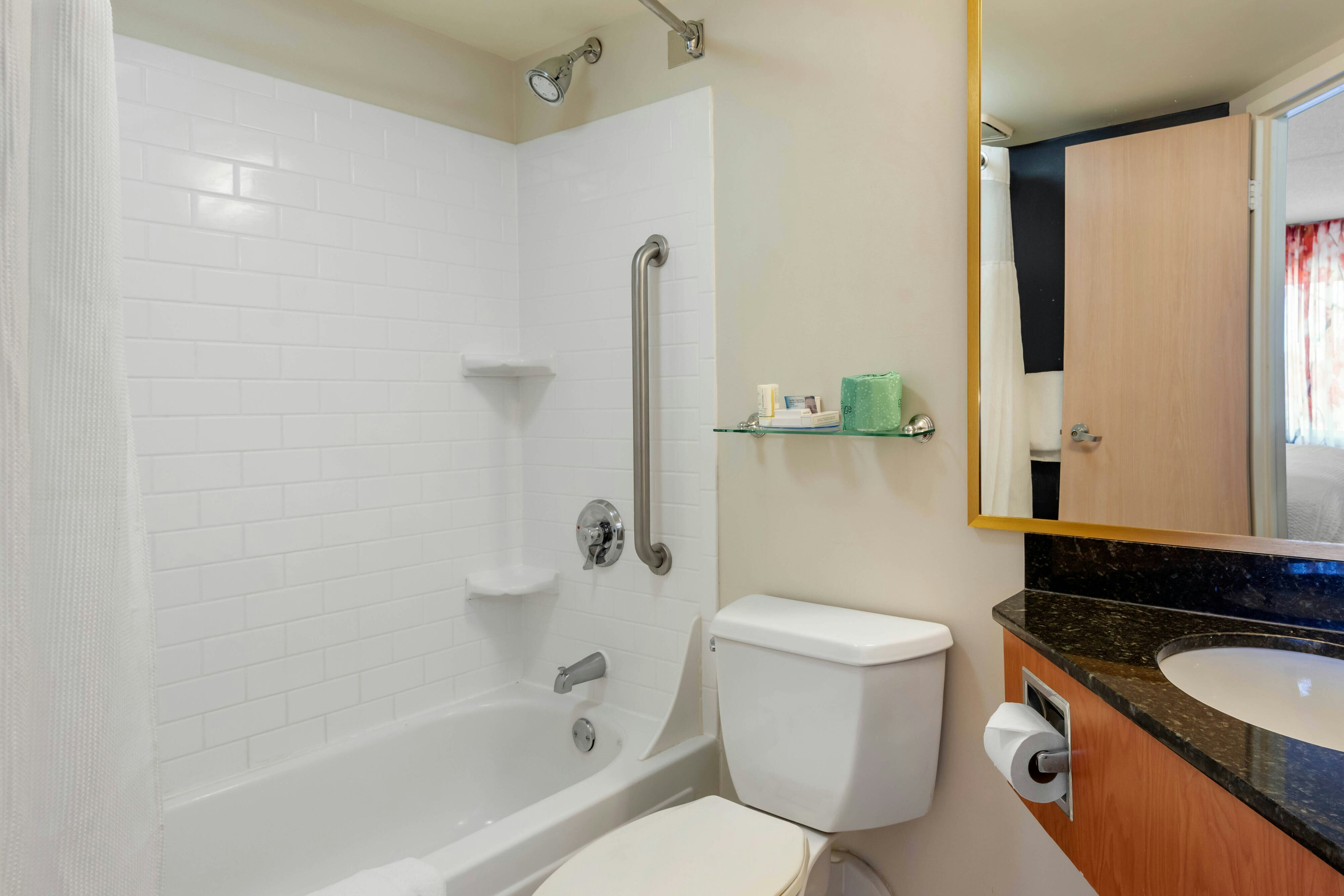 Room, King Bed, Fairfield Inn By Marriott Portland Maine Mall 3/3