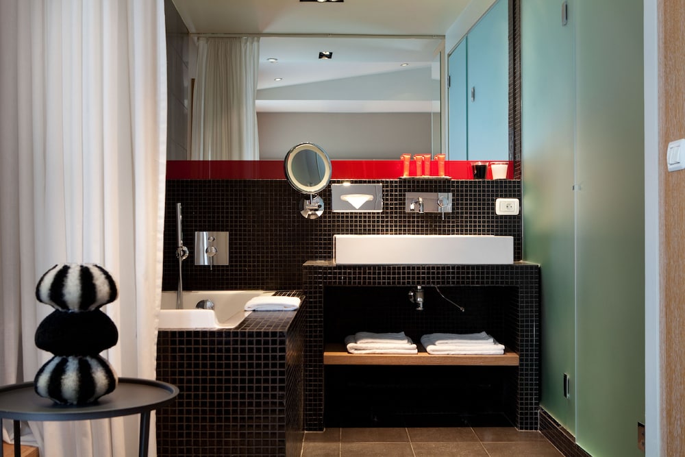 Golden Tulip Opera de Noailles 54/72