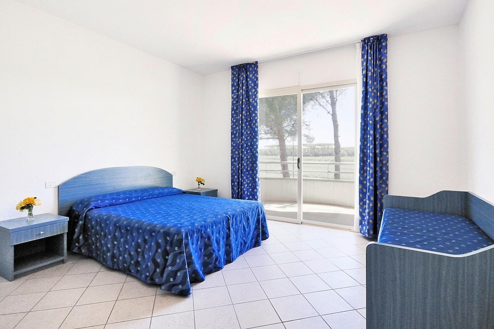 Villaggio Turistico Residence La Cecinella 24/77