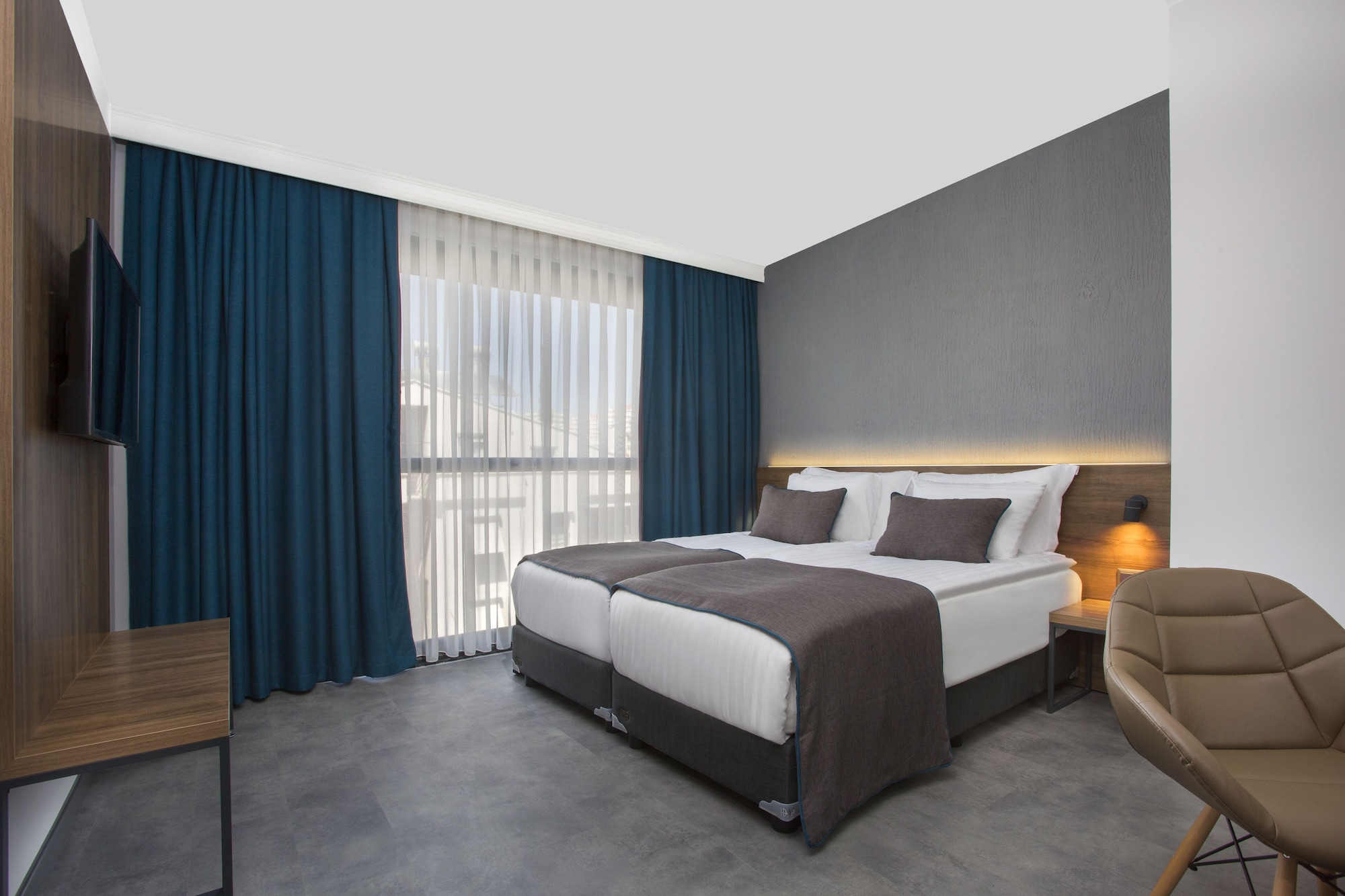 COMFORT, TWIN BEDS
