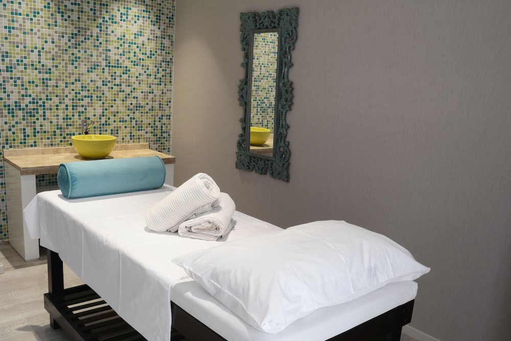 EPIC HOTEL VILLA DE MERLO 18/56