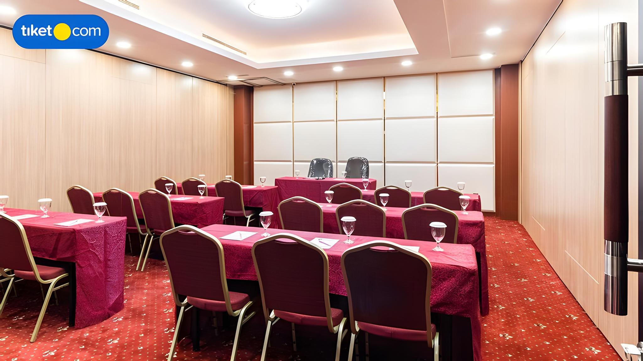 Grand Impression Hotel Medan 23/25