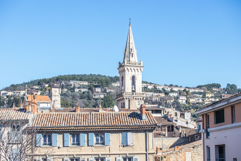 Hotel Ibis Styles Draguignan 42/50