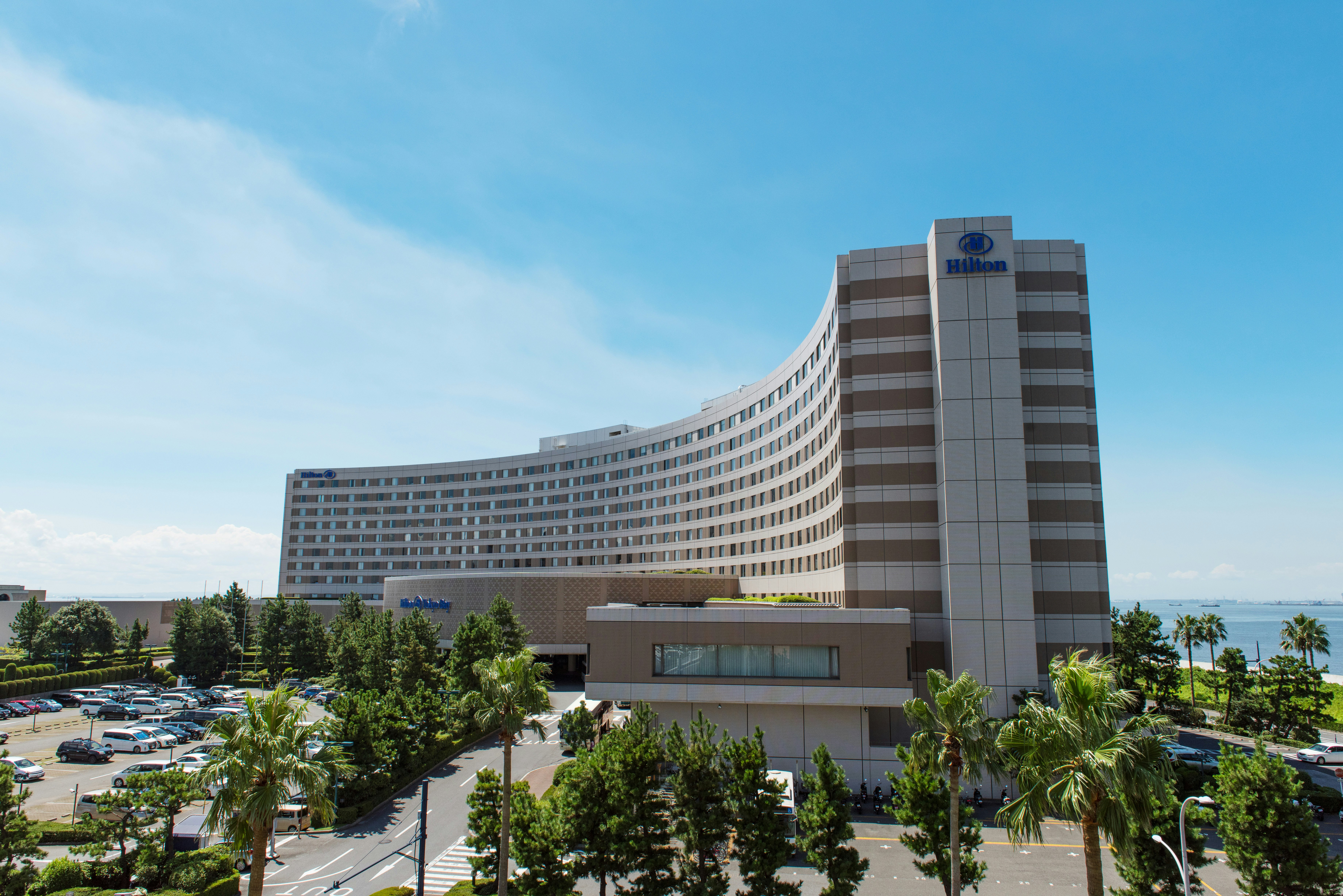 Hilton Tokyo Bay 3/76