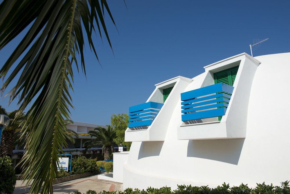 Corvino Resort 3/50