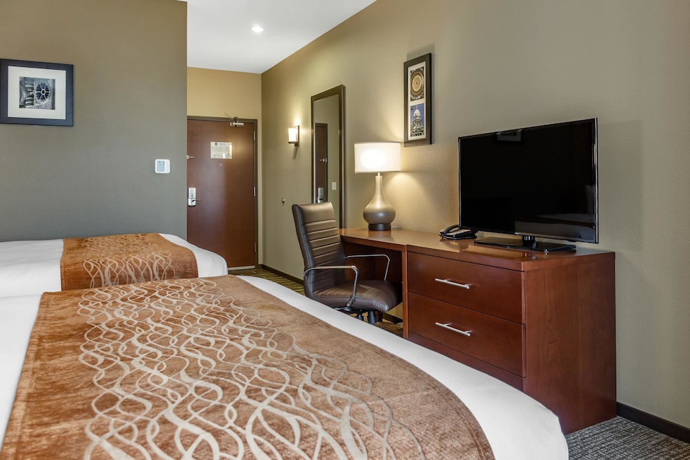 Comfort Inn & Suites Boise Airport 9/51