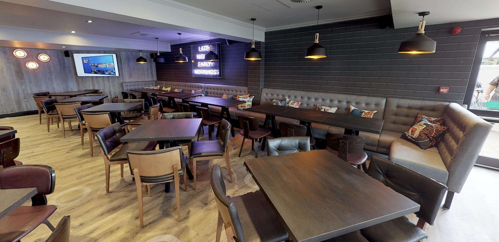 Village Hotel Hull 44/61
