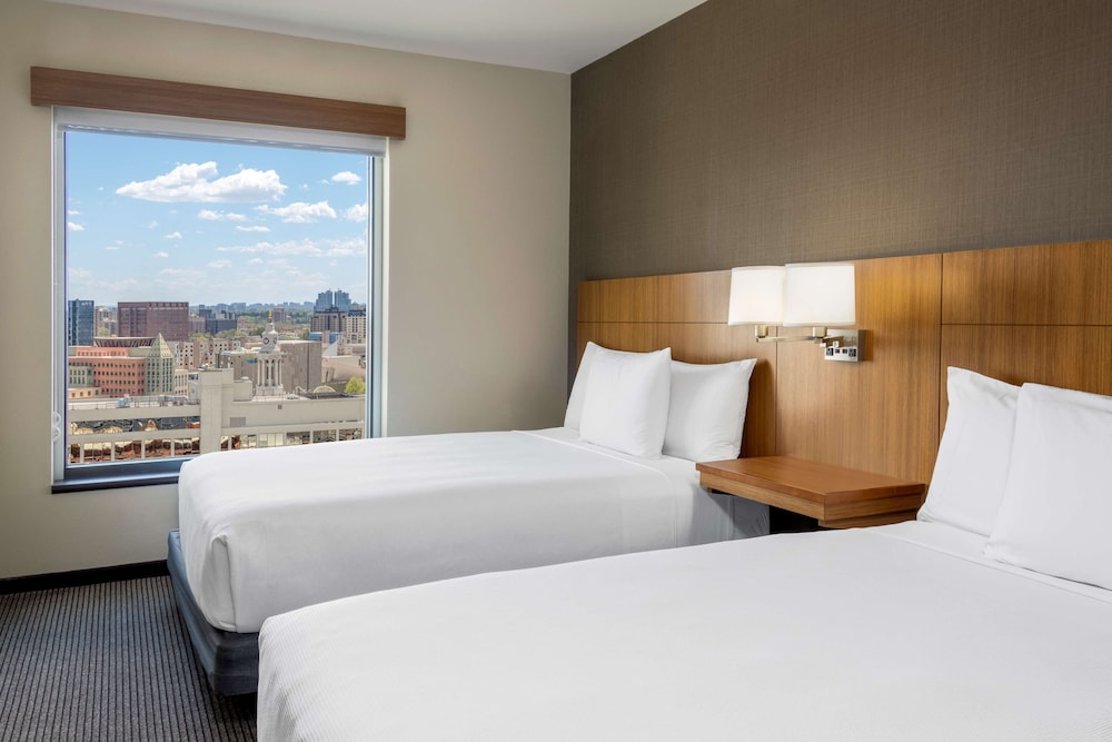 Hyatt Place Denver Downtown 16/50