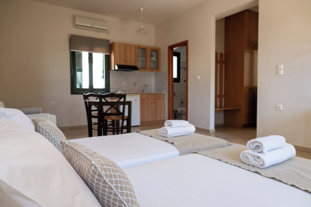 شقة بسريرين منفصلين مع أريكة، So Nice Hotel 5/10