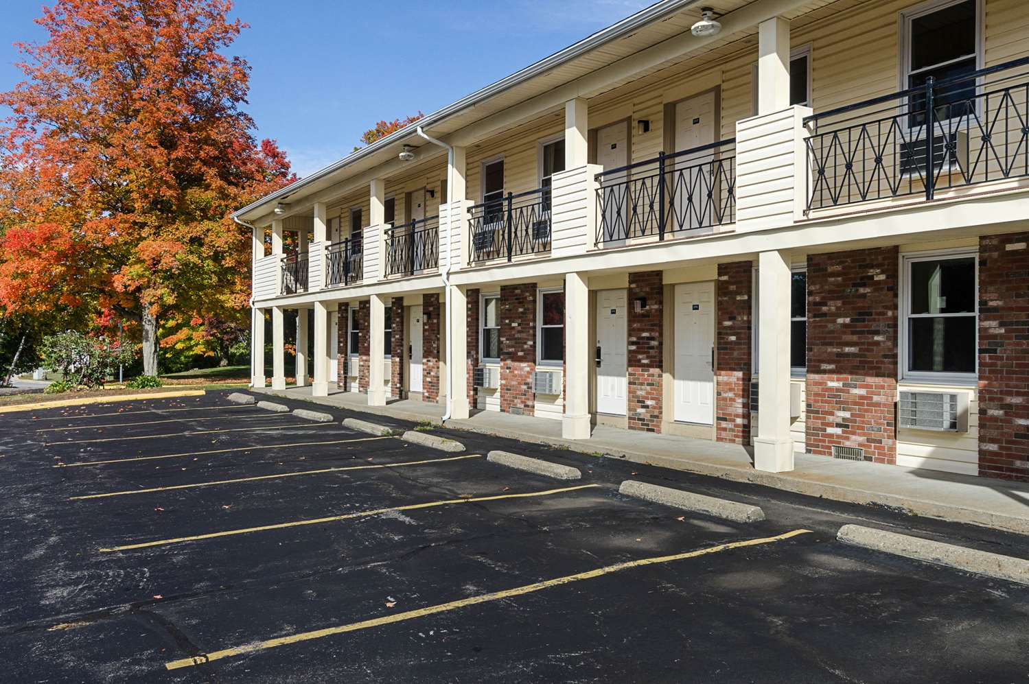 Econo Lodge Sturbridge Route 20 47/49