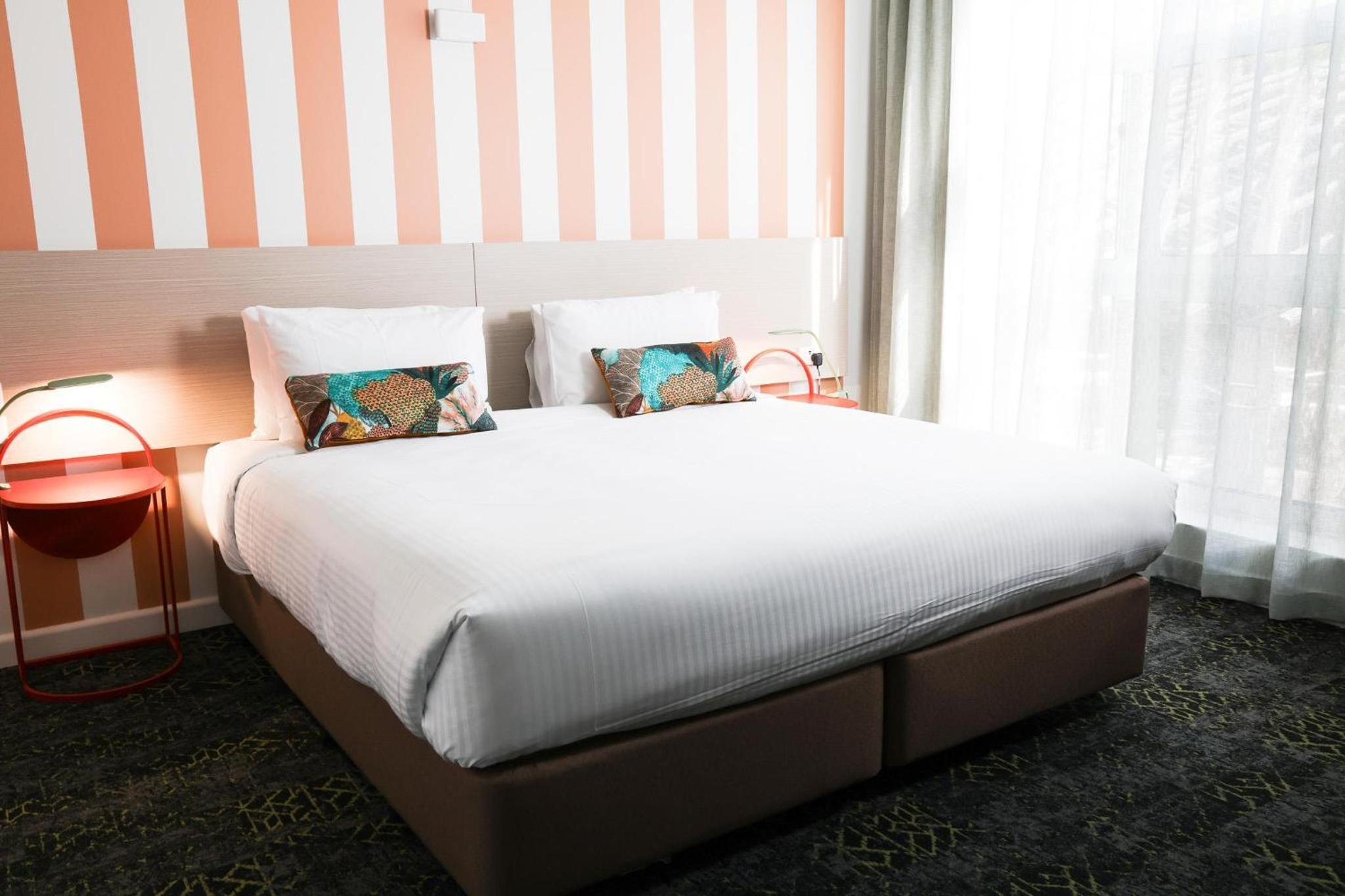 Superior, King Bed