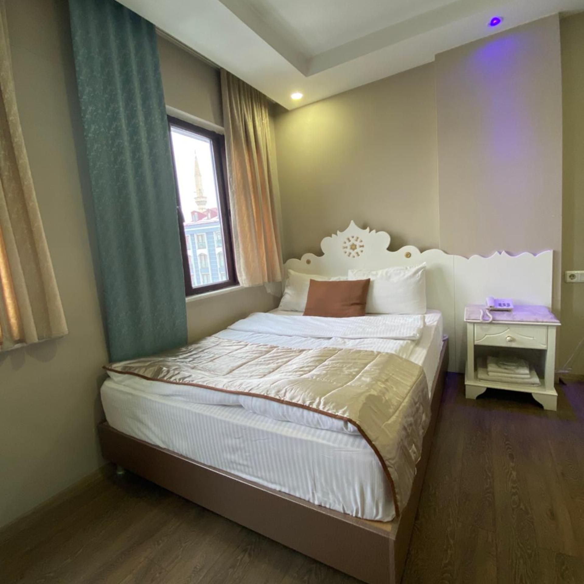 Standard, Single, Kent Ani Hotel 2/6