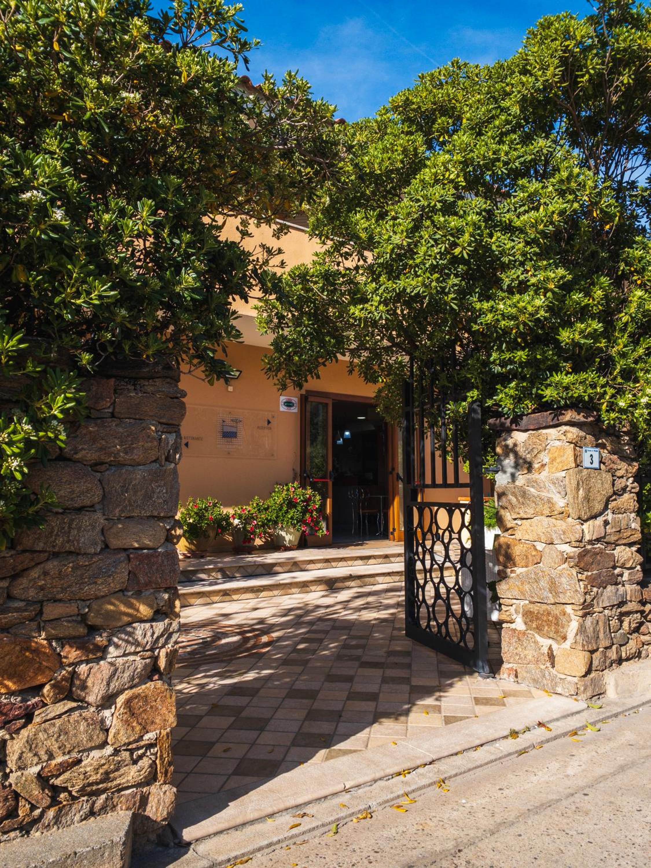 Hotel Donatella 42/50
