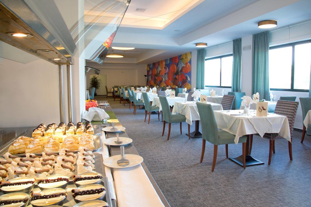 Mediterranean Beach Resort 56/65