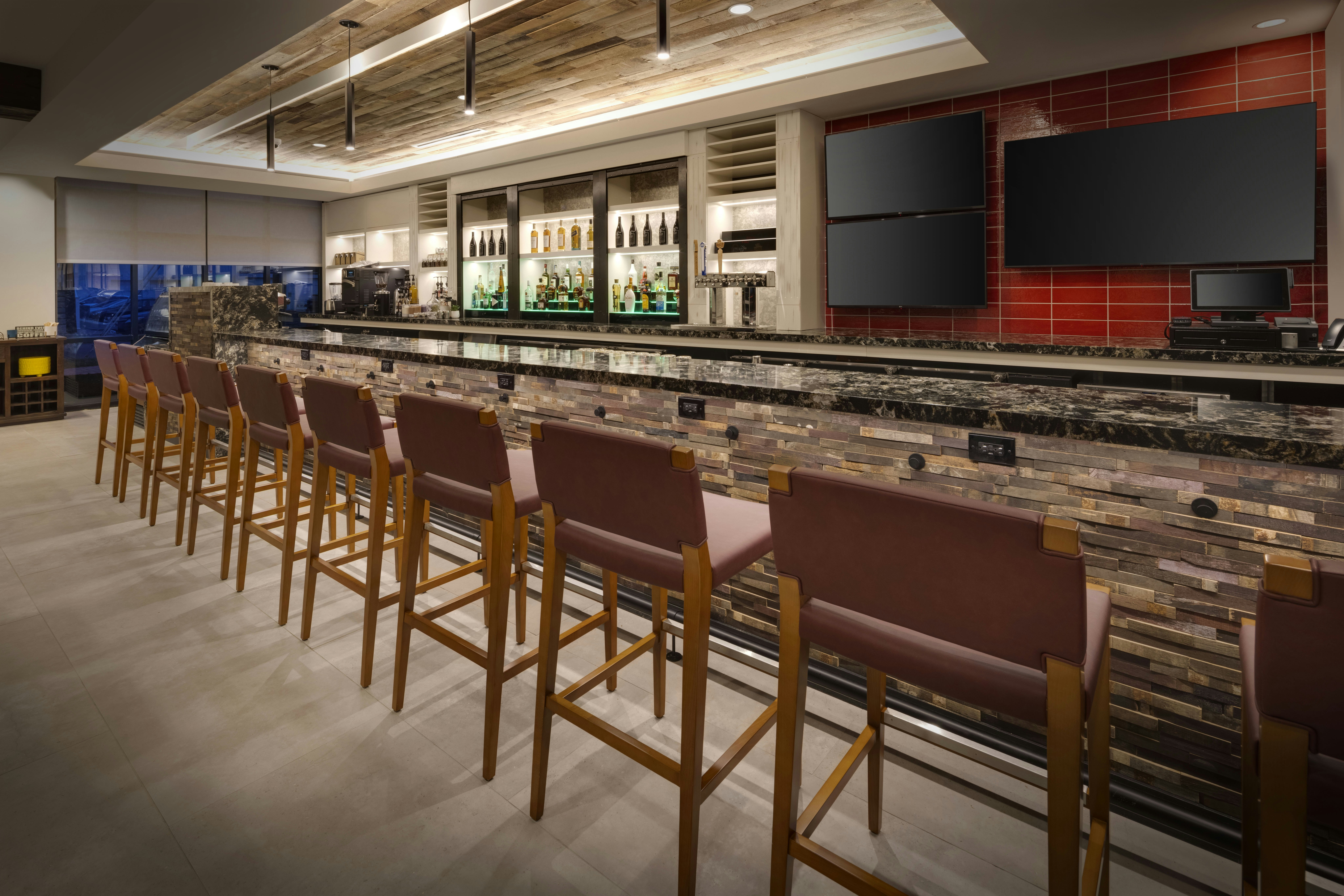 Hilton Garden Inn Haymarket 17/34