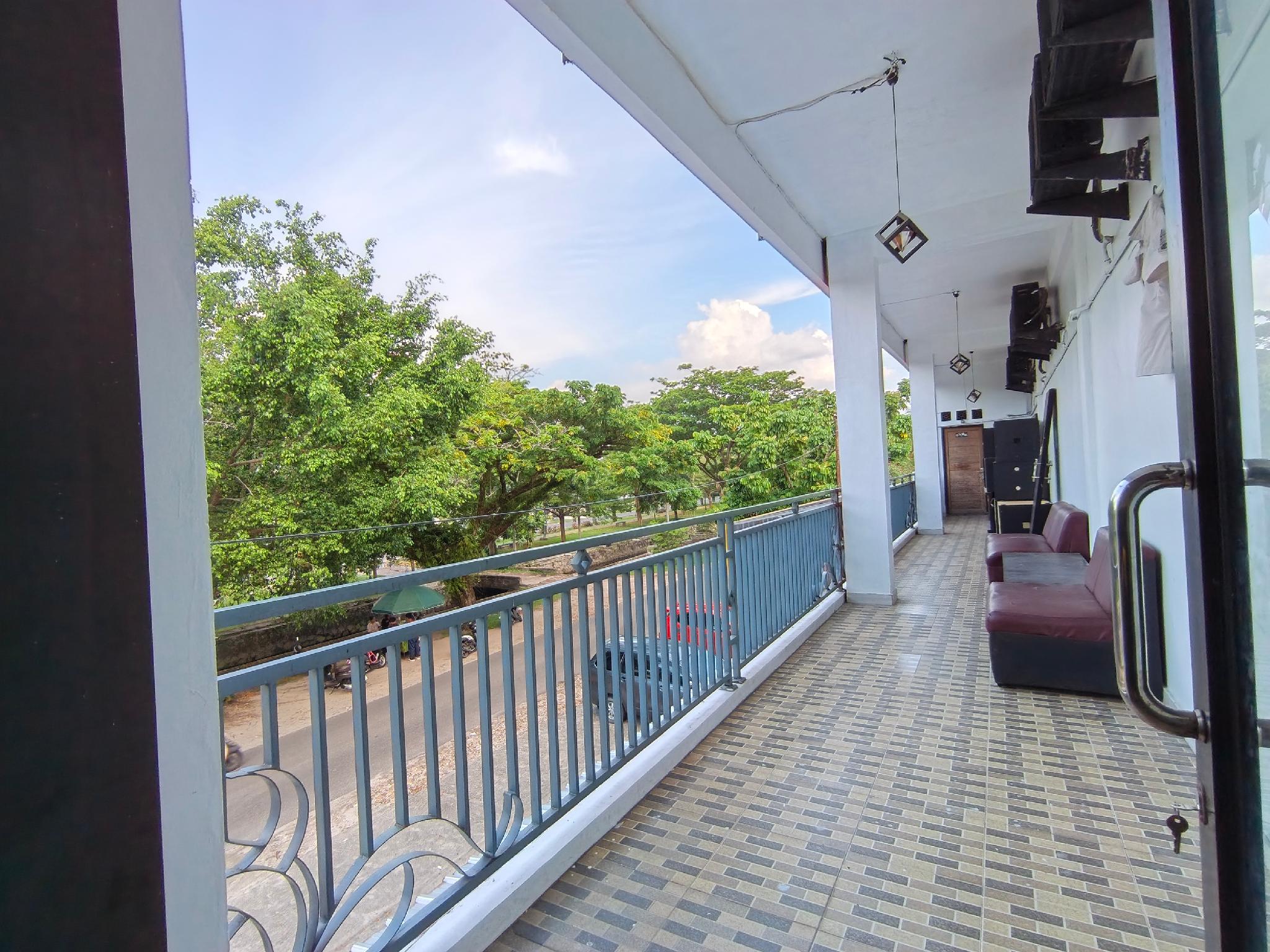 Hotel O near Palangka Raya Mall formerly Wisma Esun Bue Palangkaraya in Palangka Raya