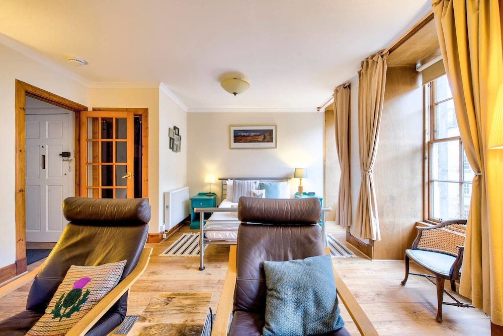 STAY EDINBURGH CITY APARTMENTS - ROYAL MILE 10/18