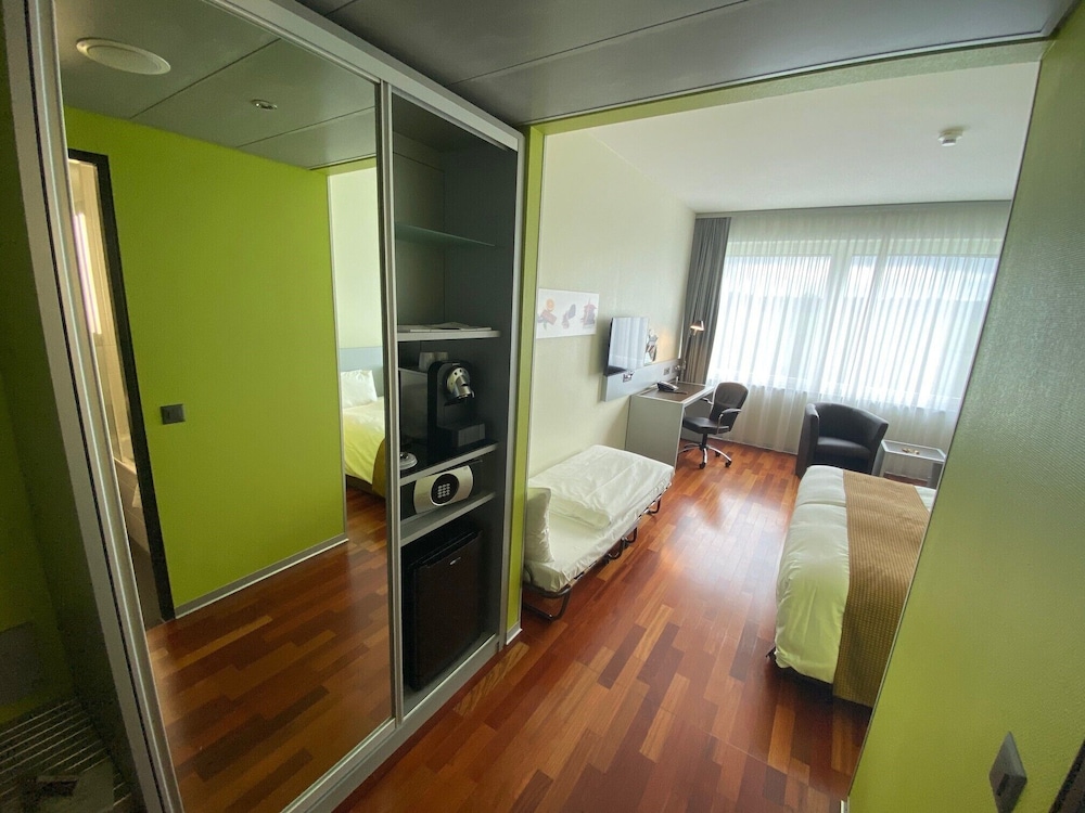 Holiday Inn Bern Westside 34/67