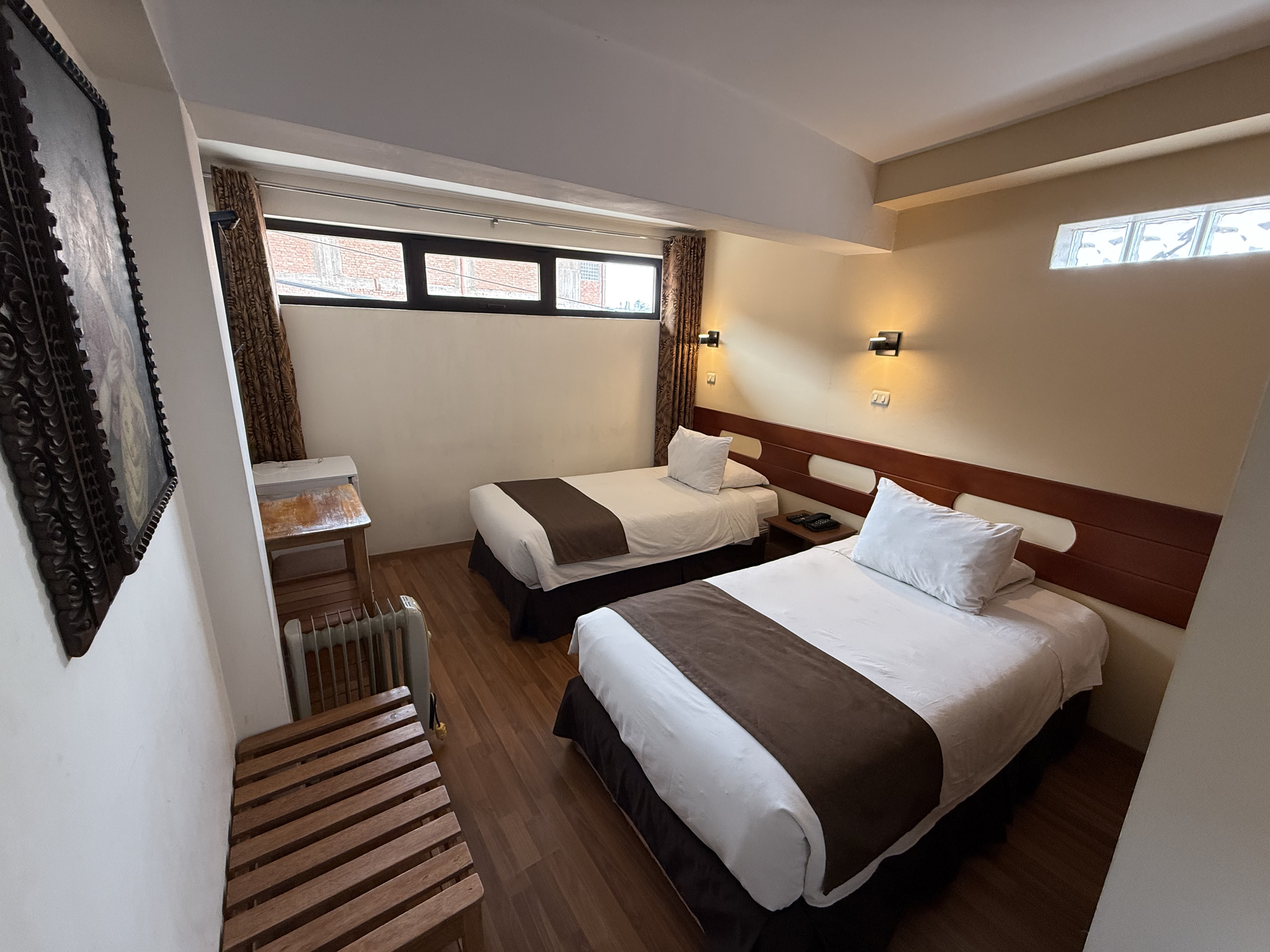 AWKIS DREAM HOTEL 12/44