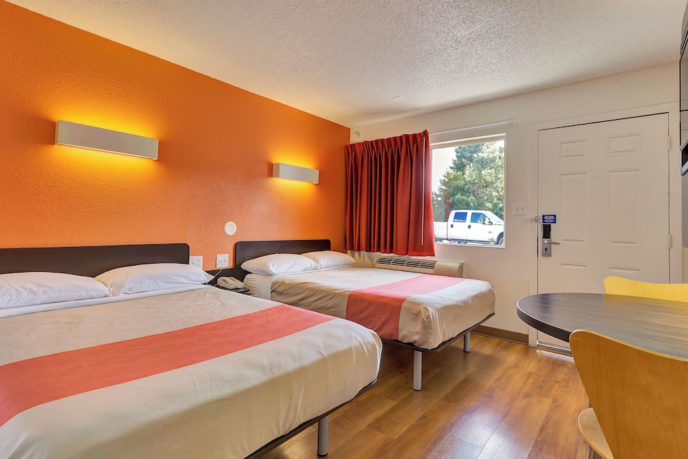 غرفة ديلوكس بسريرين كوين، Motel6 Santa Rosa - South 2/8