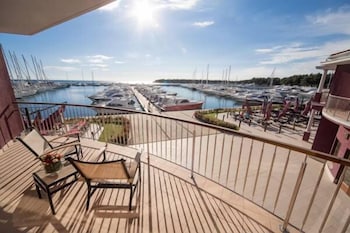Hotel Nautica 48/72