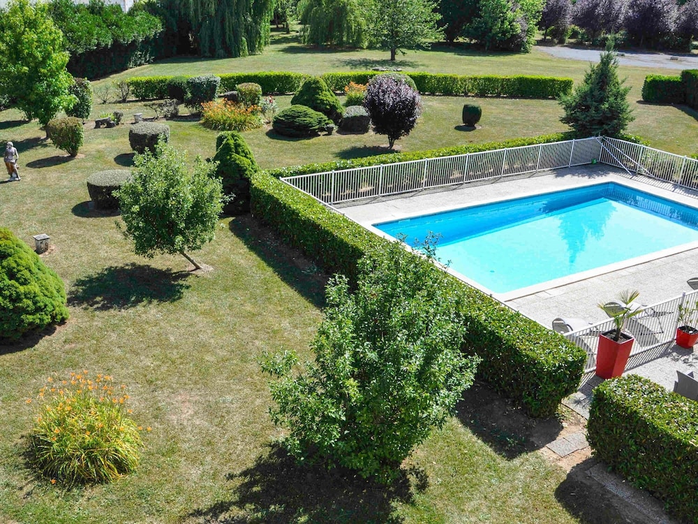Ibis Styles Gien 50/52