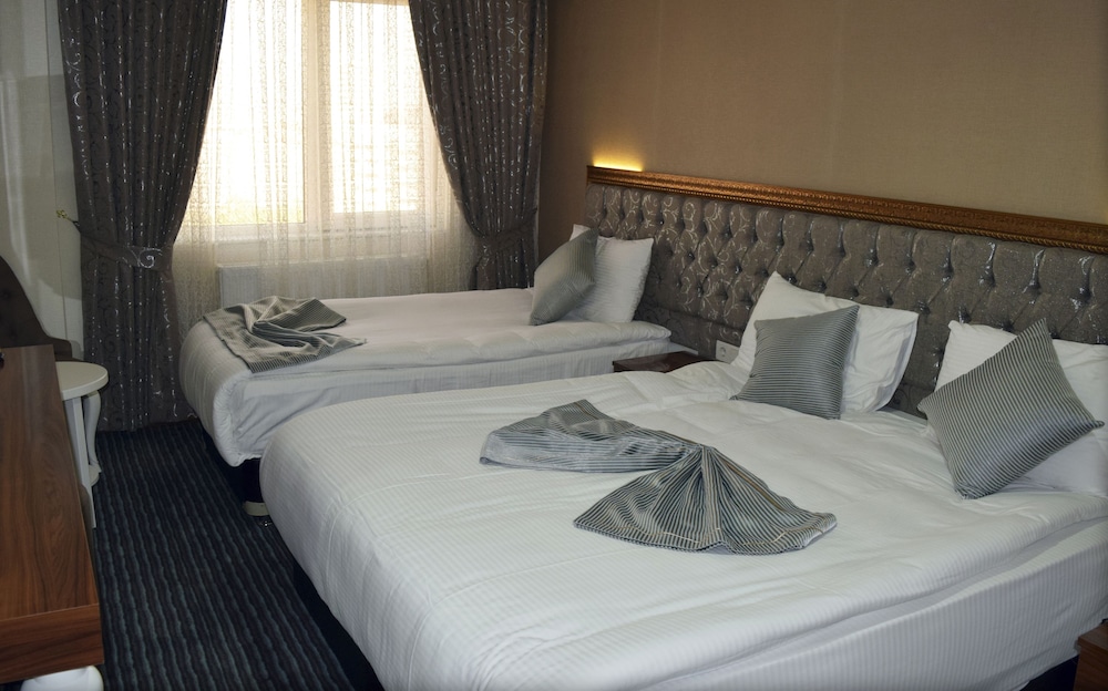 Grand Sera Hotel 14/50