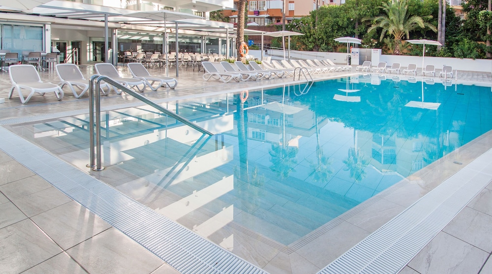 Globales Panama - Adults Only 18/32
