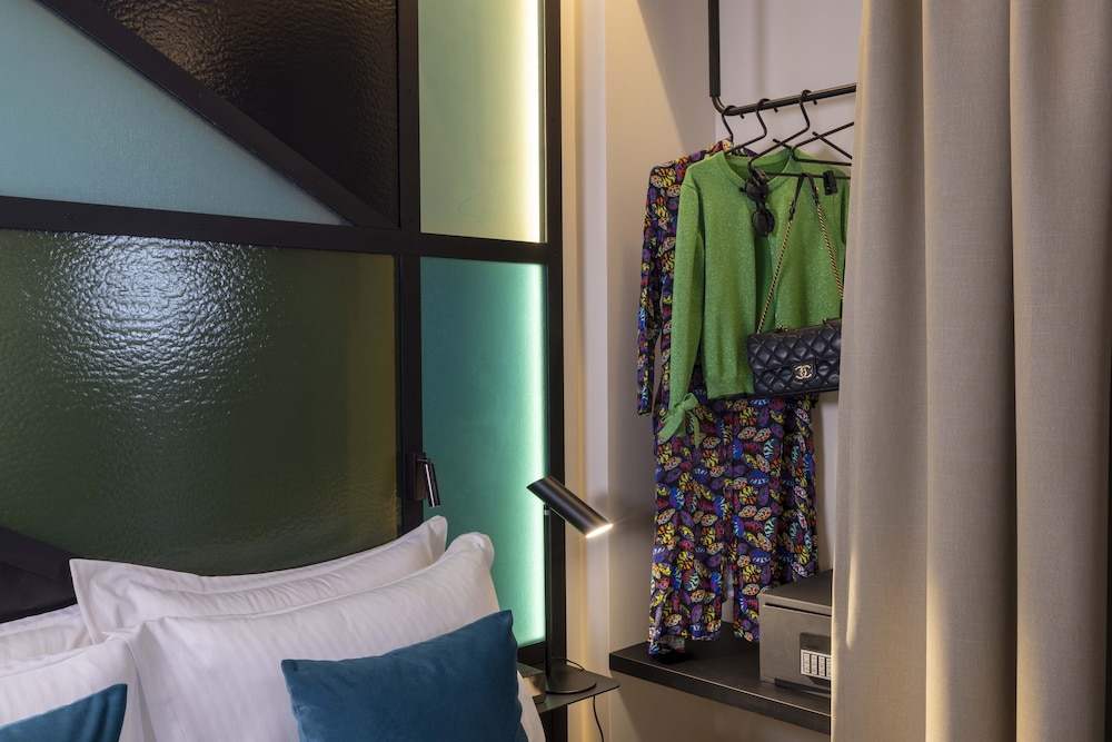 Le 12 Hotel 23/50