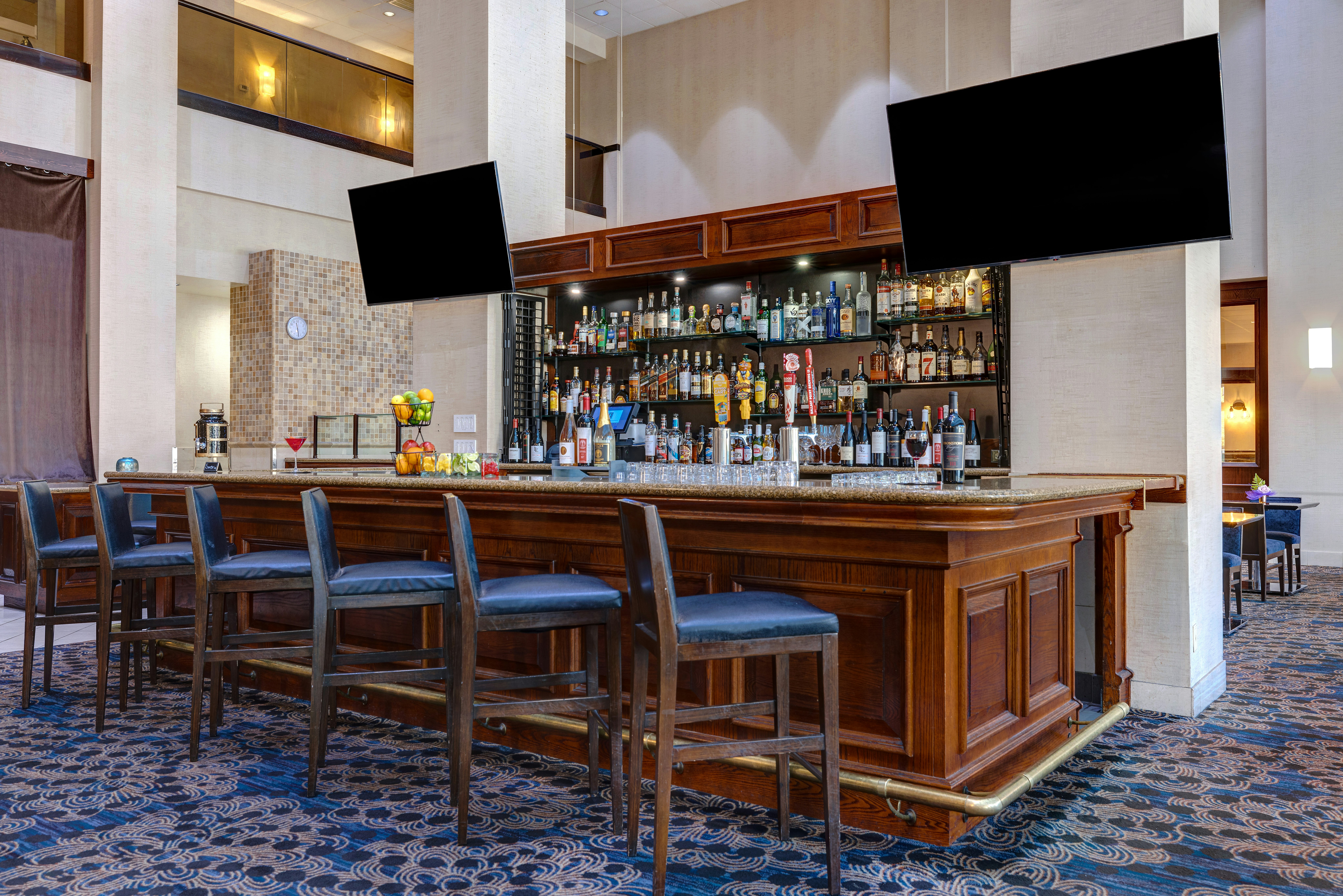 Embassy Suites by Hilton Santa Clara Silicon Valley 22/45