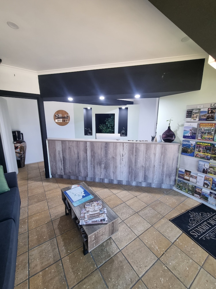 Summit Motel Townsville 7/37