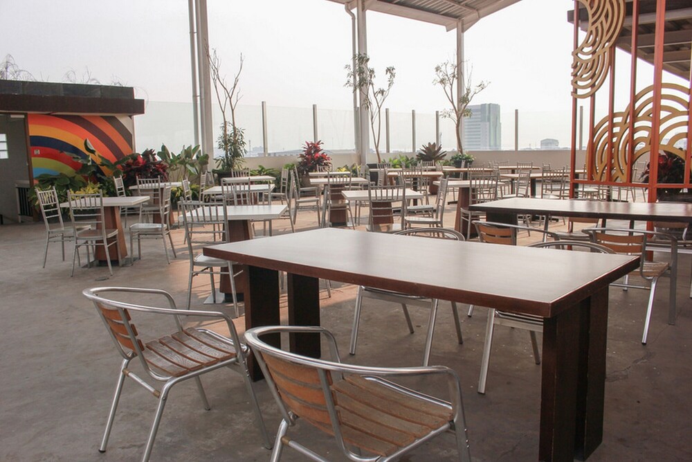 RedDoorz Premium Near Bandung Station 48/63