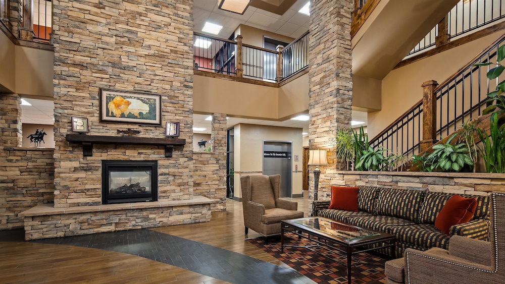 Best Western Premier Ivy Inn And Suites 38/44