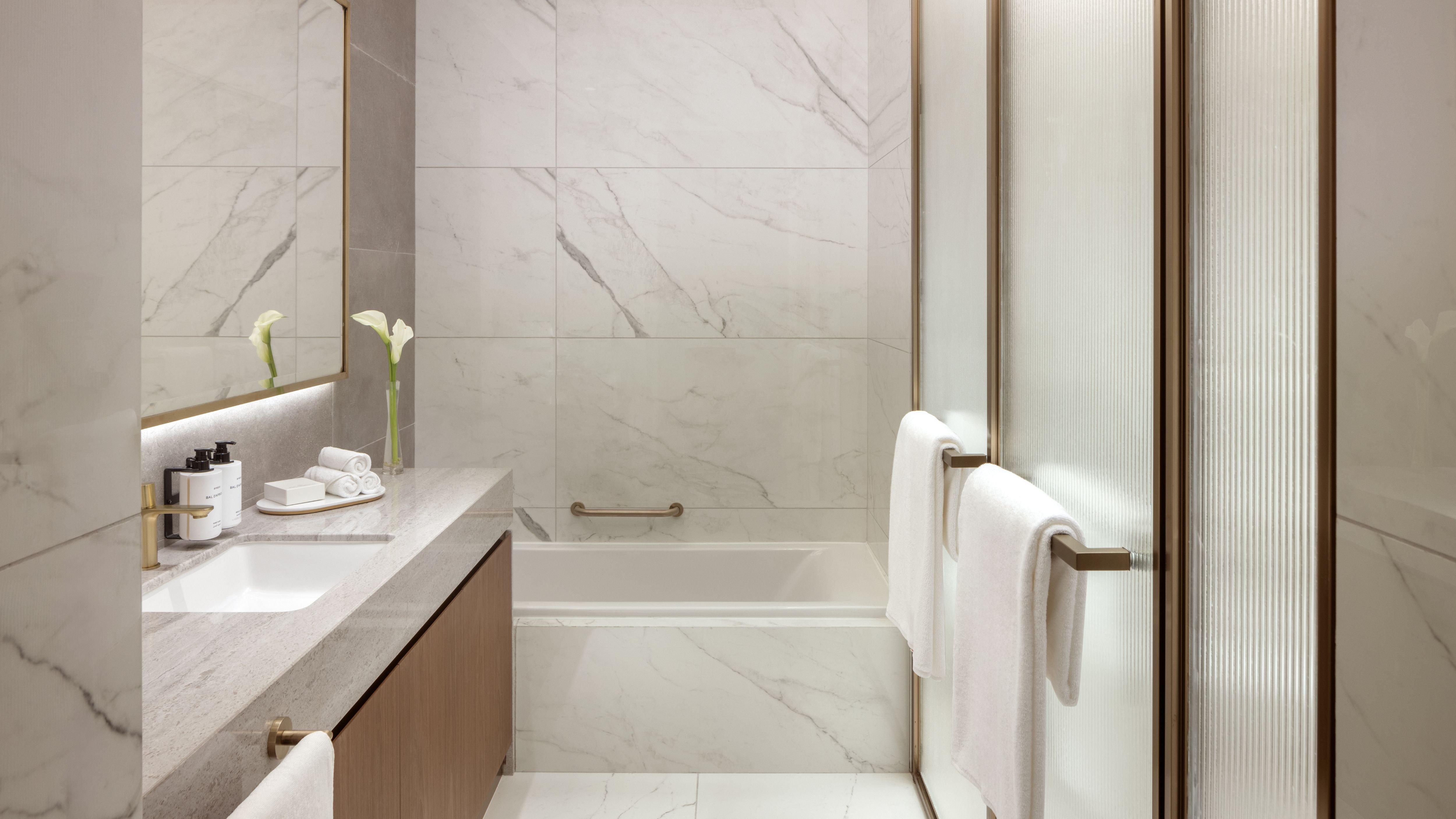 Intercontinental Residences Dubai Business Bay 64/65